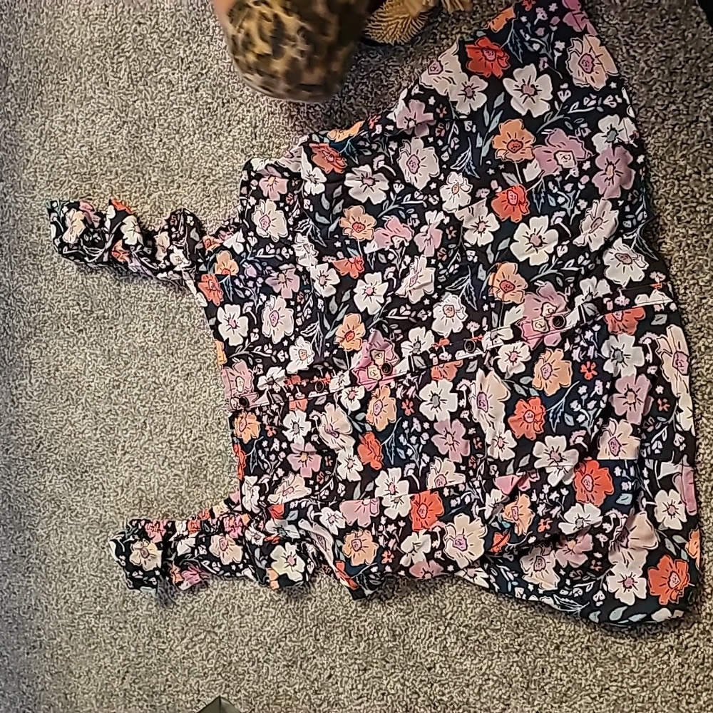 Q2🔹️🖤Flower Print Blouse